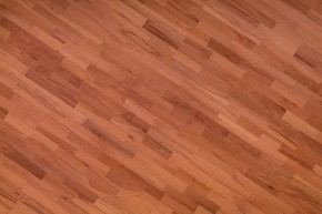 Dřevěná prkenná podlaha v ceně do 700,- Kč