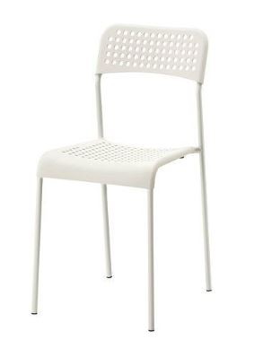 Kovové židle v ceně do 300 Kč