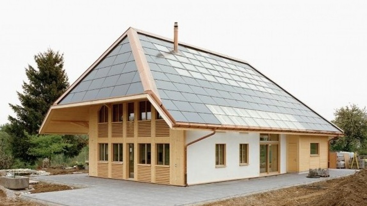 Stavba slaměného domu vám ušetří spoustu finančních prostředků.