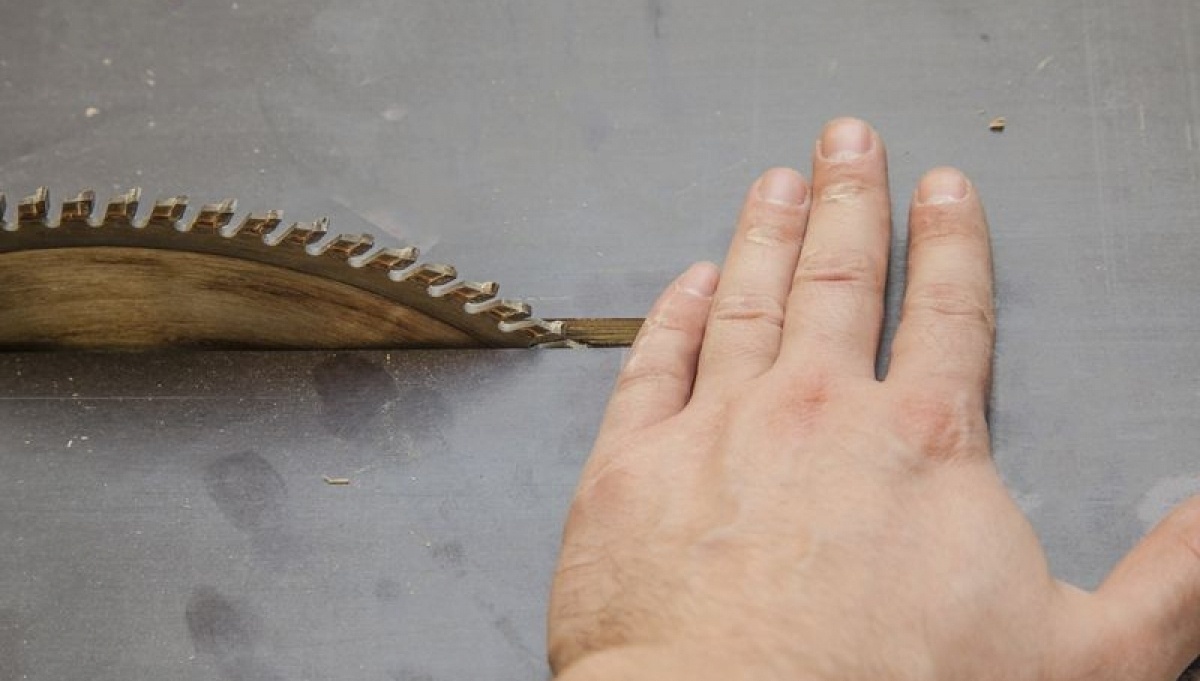 Exploring the Safer Alternatives to Dangerous Circular Saws World