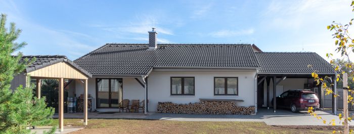 Moderní montovaná dřevostavba