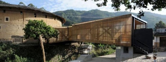Dřevěný most School Bridge