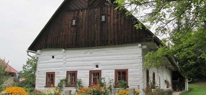 Rtyně v Podkrkonoší – nejstarší roubená chalupa u nás