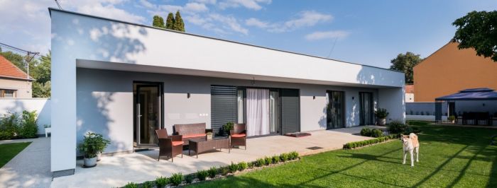 Moderní bungalov s atikou