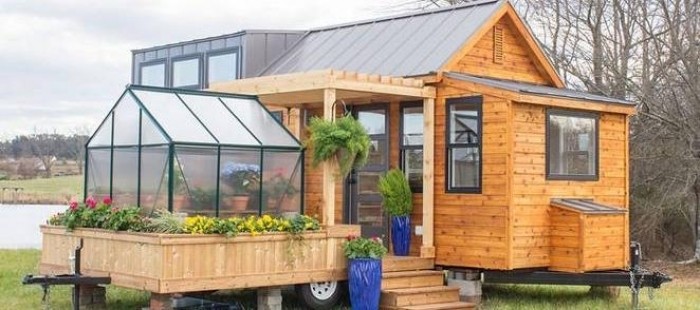 Tiny house se skleníkem