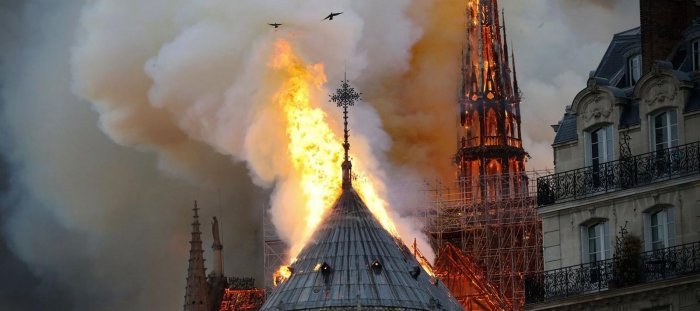 Notre Dame krovy