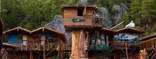 Kadirs Treehouses