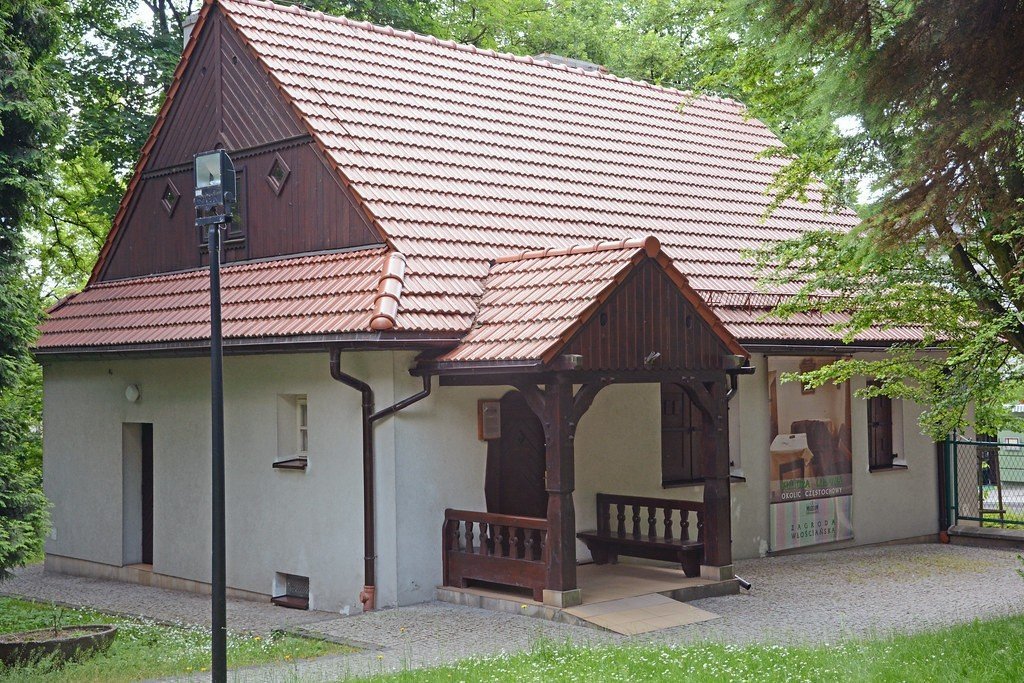 stříška nad vchodové dveře dřevěná
