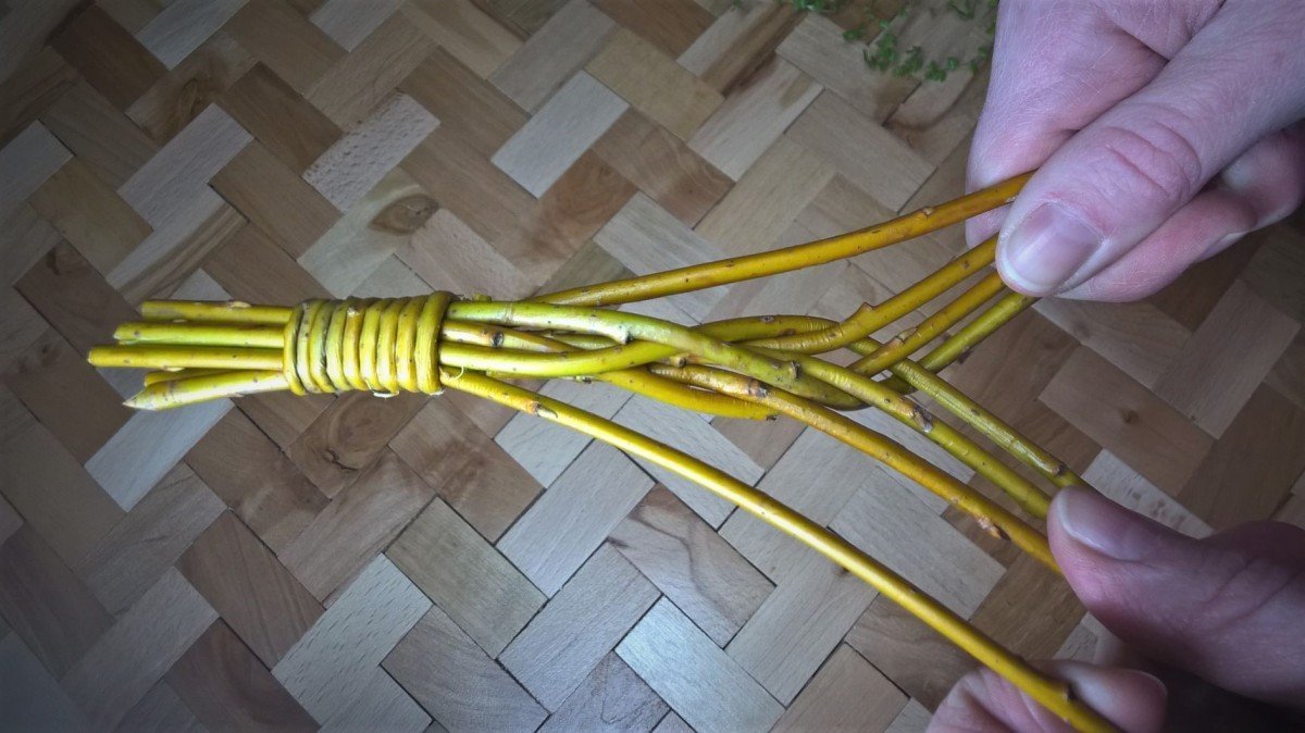 návod na pletení pomlázky