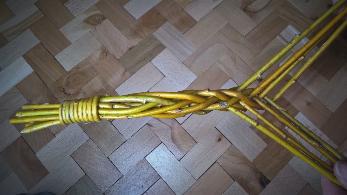 návod na pletení pomlázky