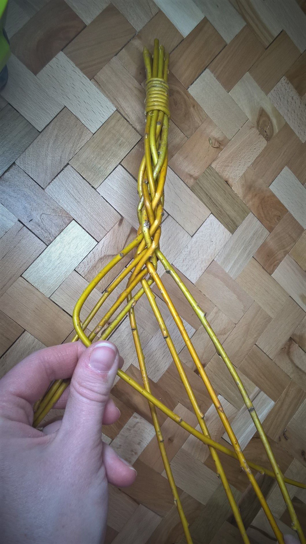 návod na pletení pomlázky