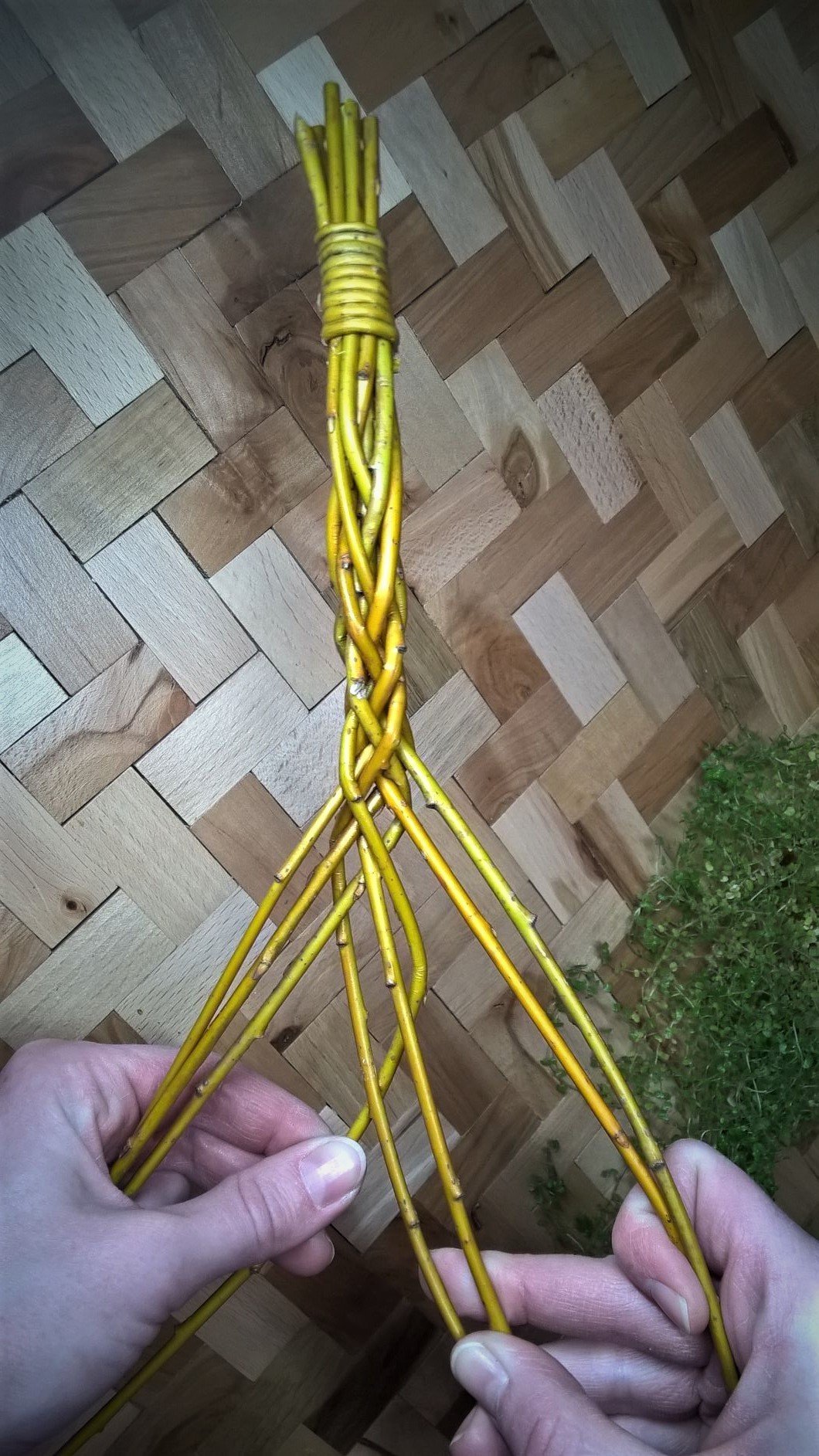 návod na pletení pomlázky