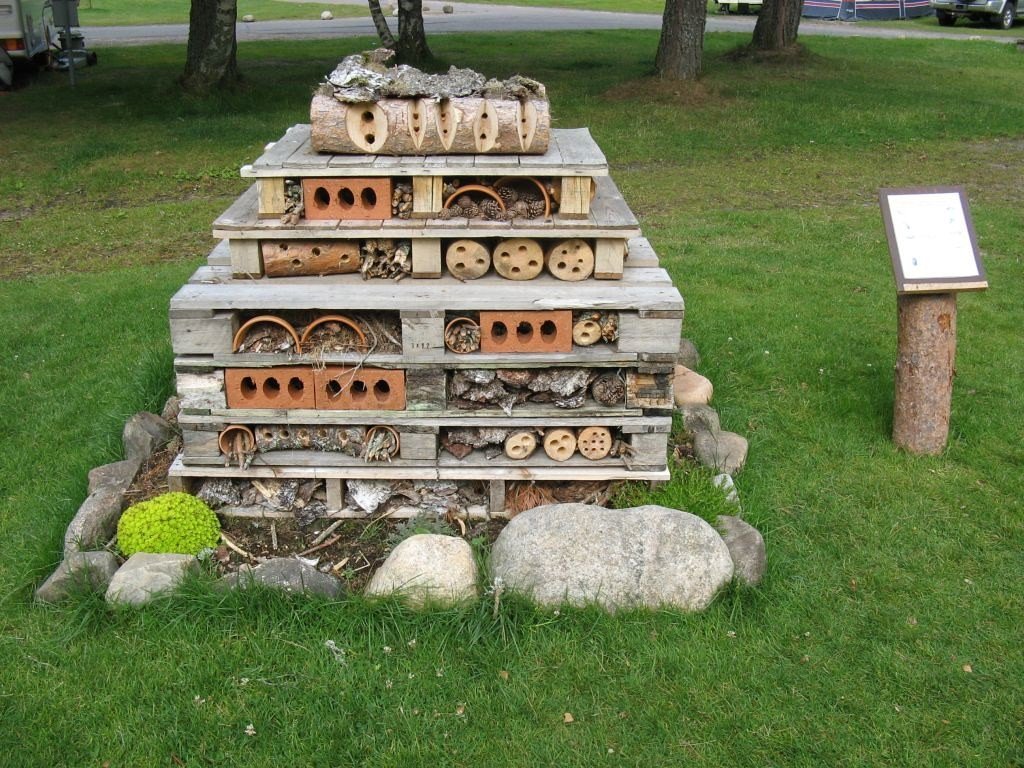 Hmyzí hotel svépomocí návod