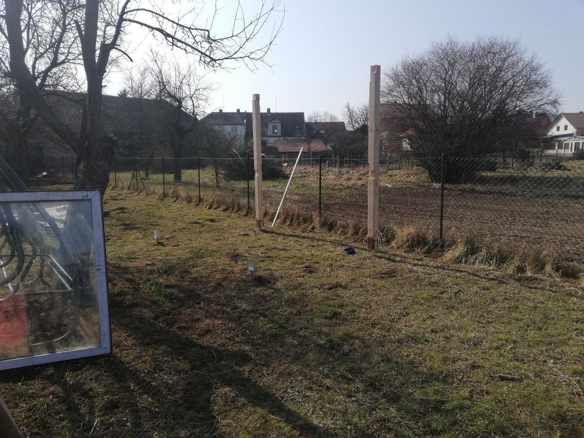 dětské hřiště a zahradní houpačka pro děti