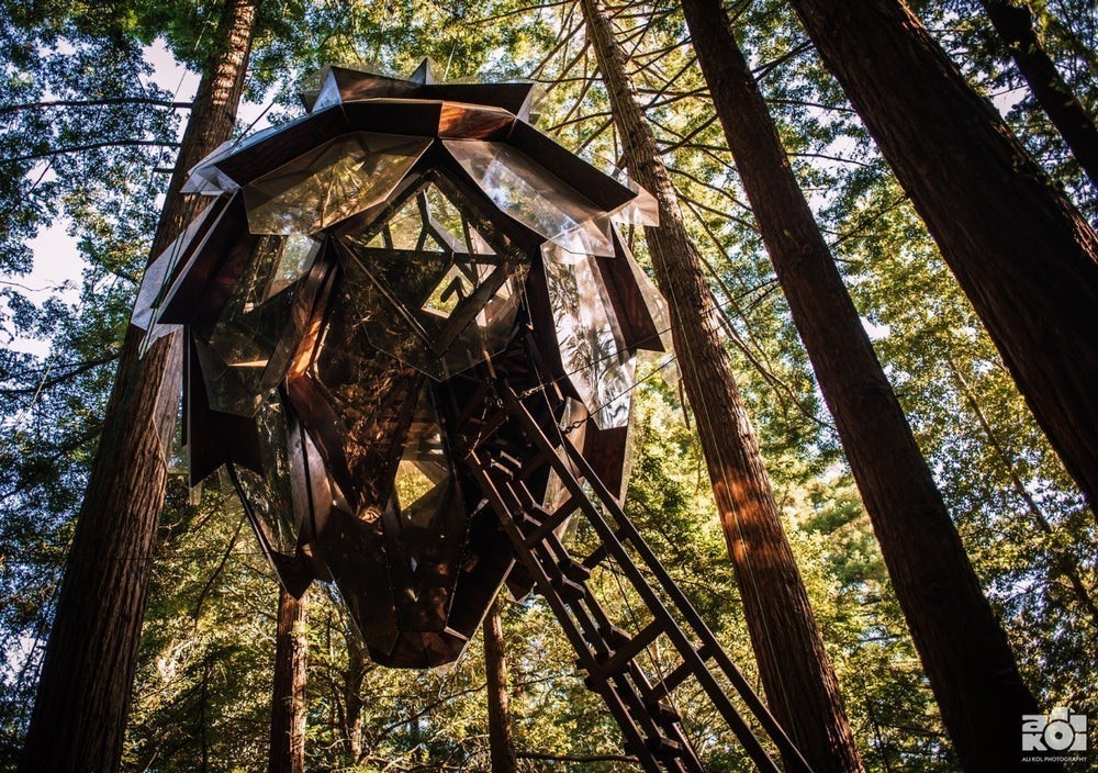 glamping treehouse