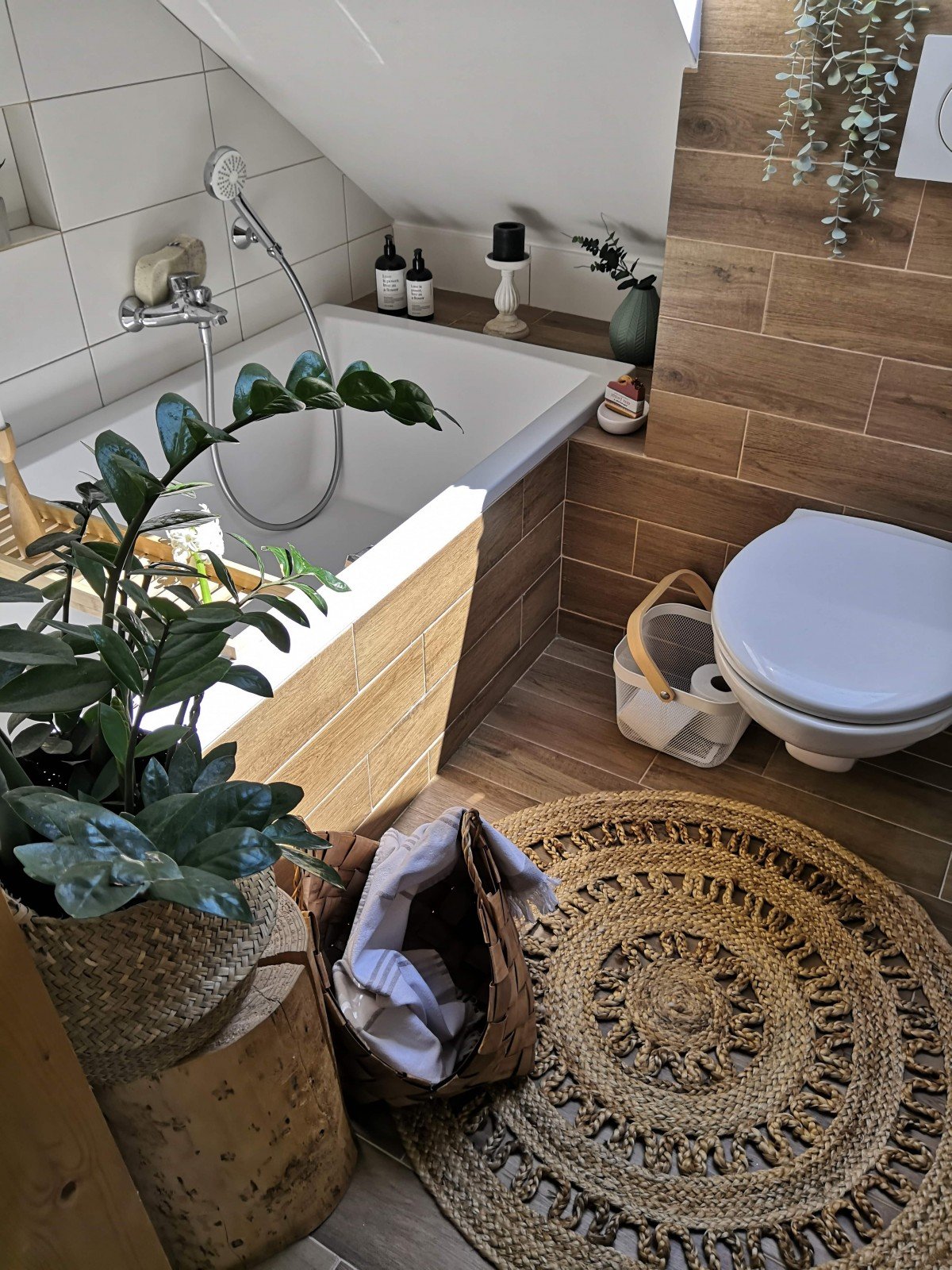 podkrovní koupelna v hygge stylu