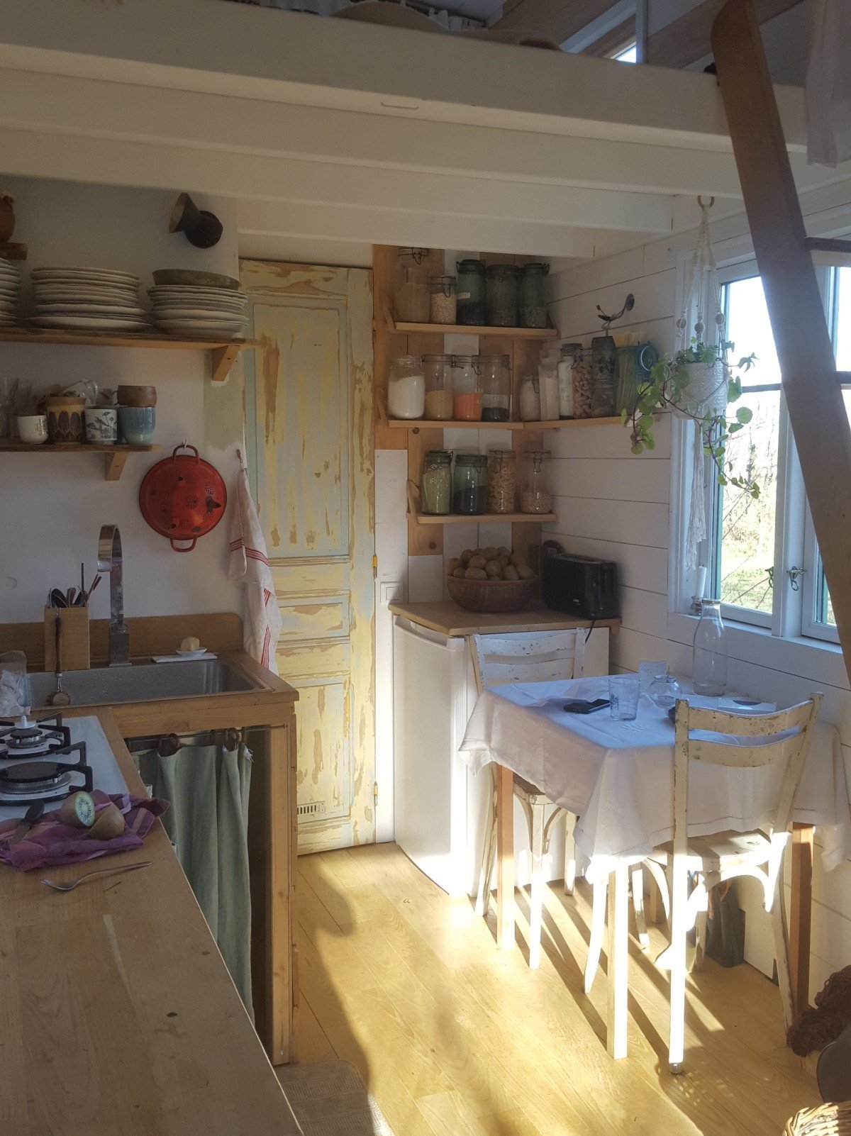 tiny house svépomocí