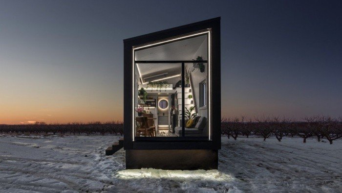 Černobílý tiny house