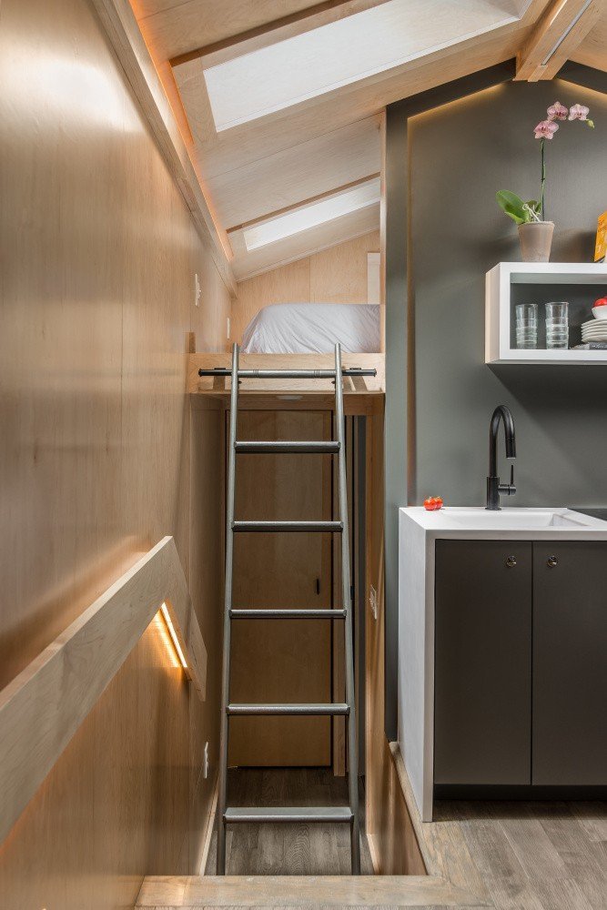 tiny house ze dřeva a skla