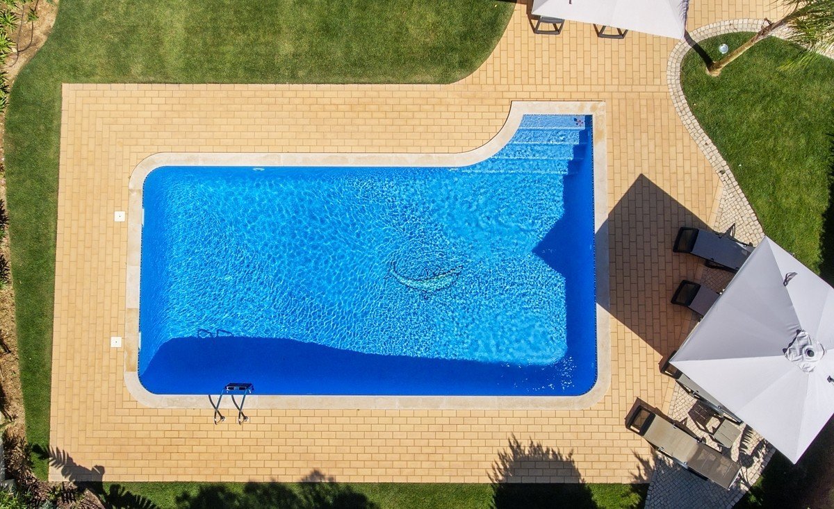 Obdélníkový tvar bazénu