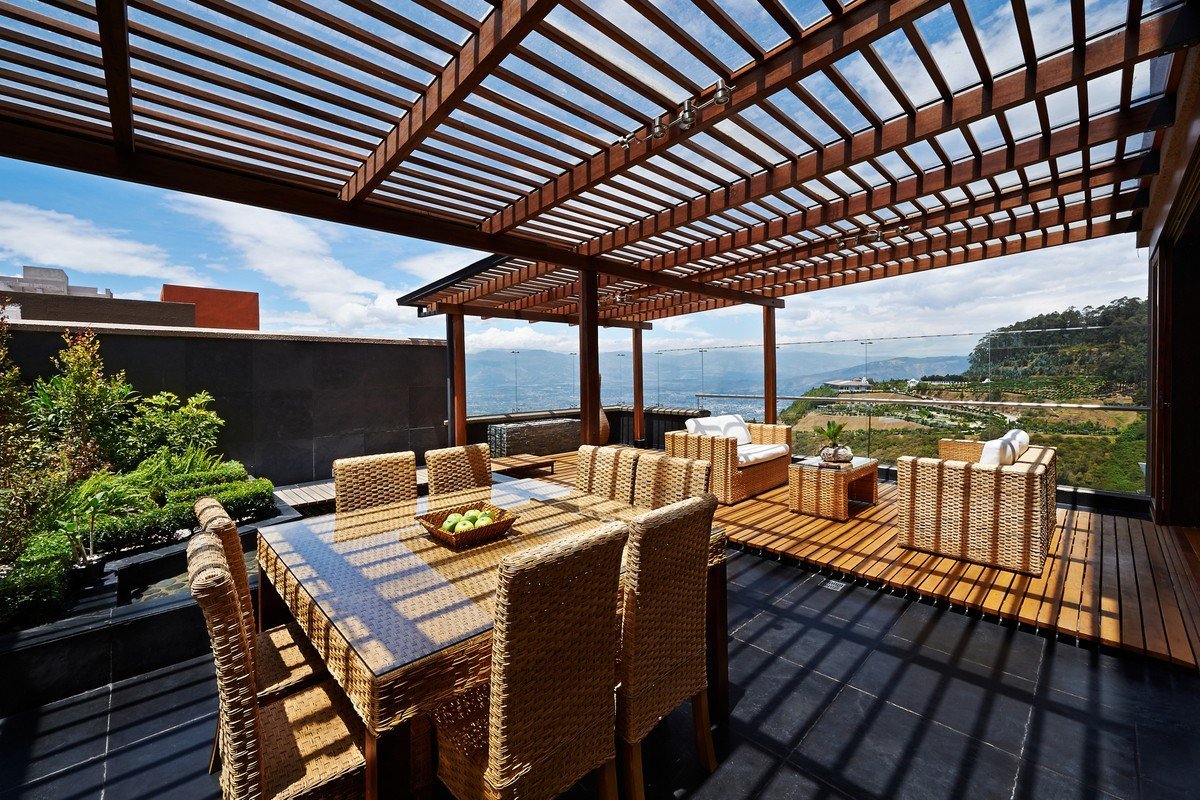 dřevěná pergola