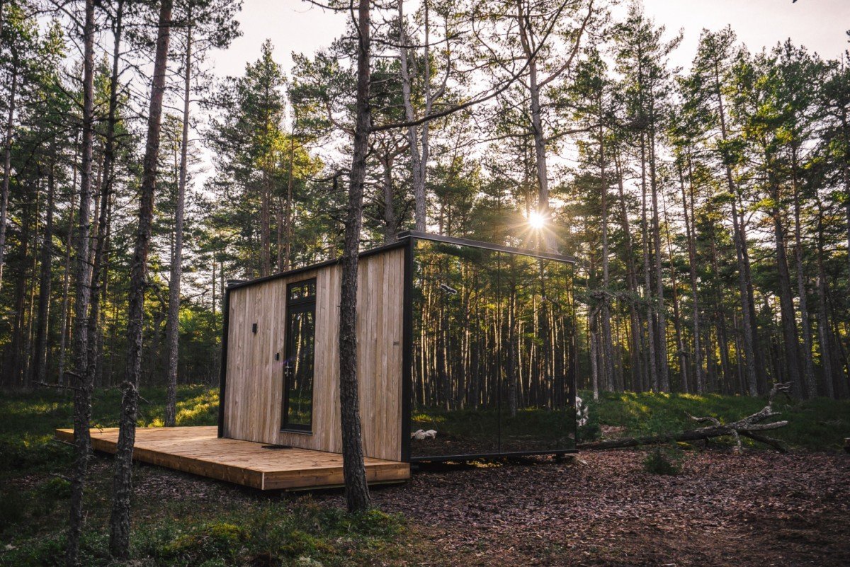 zrcadlový tiny house
