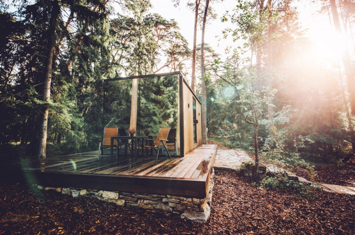 zrcadlový tiny house