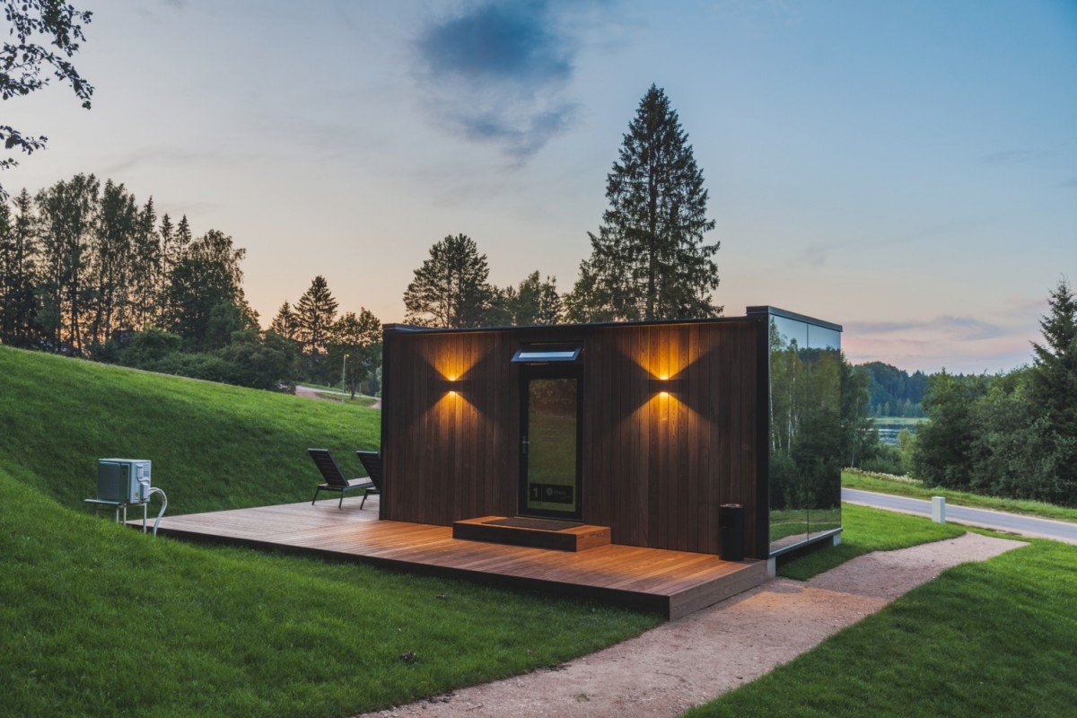 zrcadlový tiny house