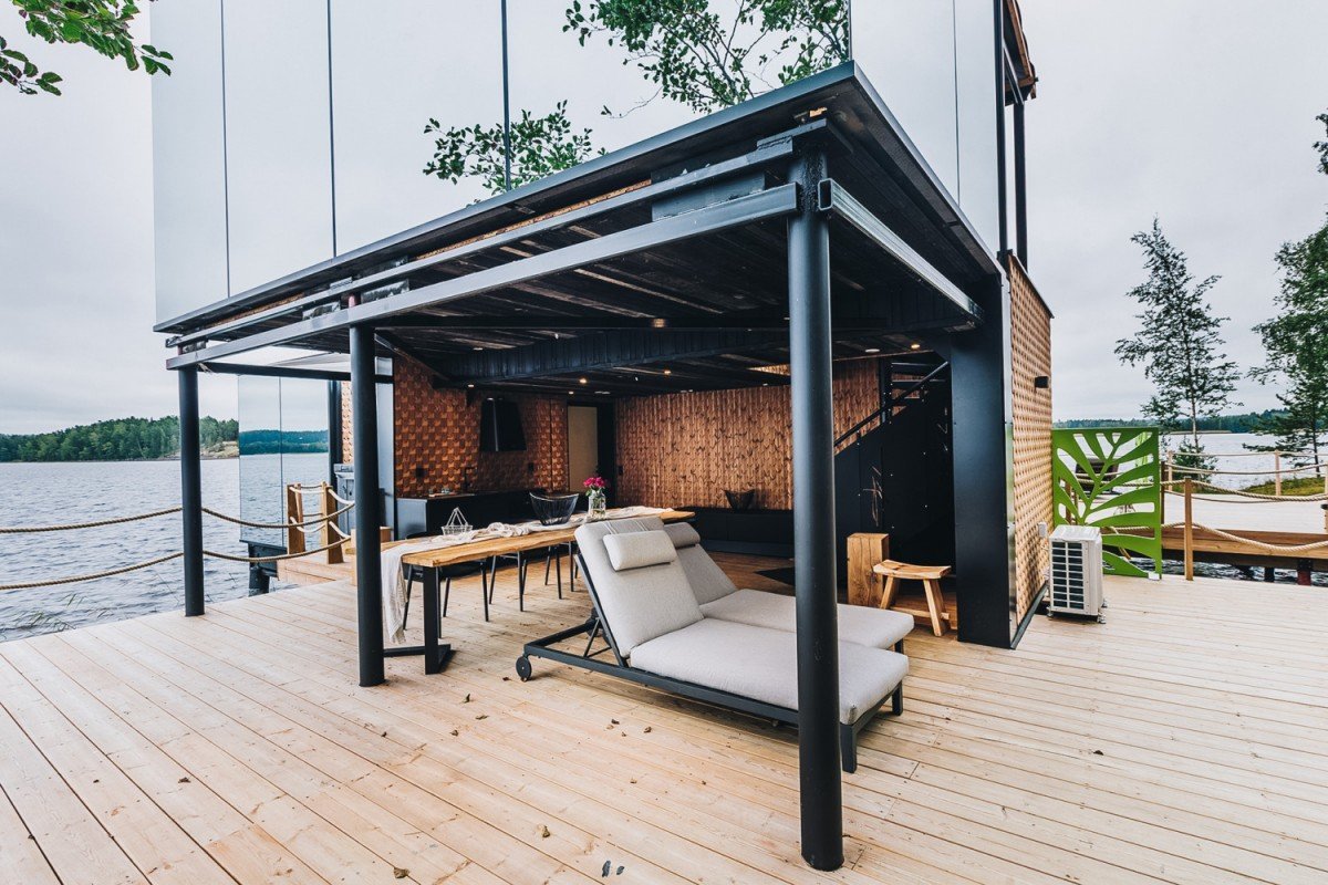 zrcadlový tiny house