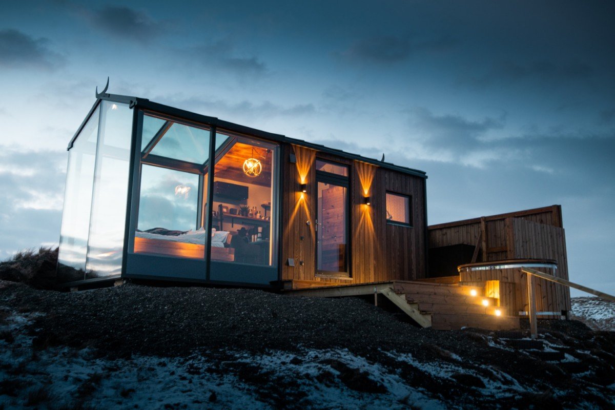 zrcadlový tiny house