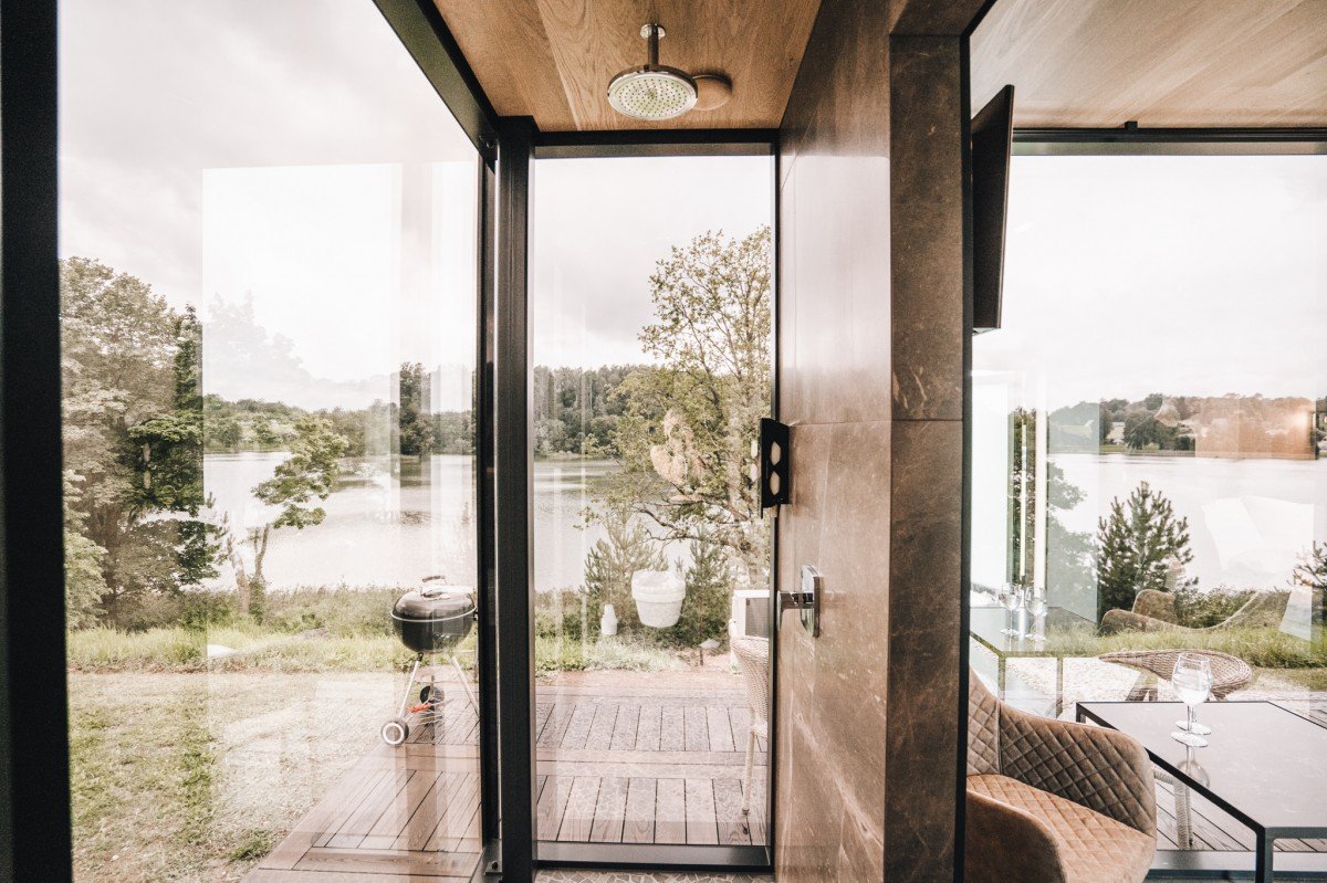 zrcadlový tiny house