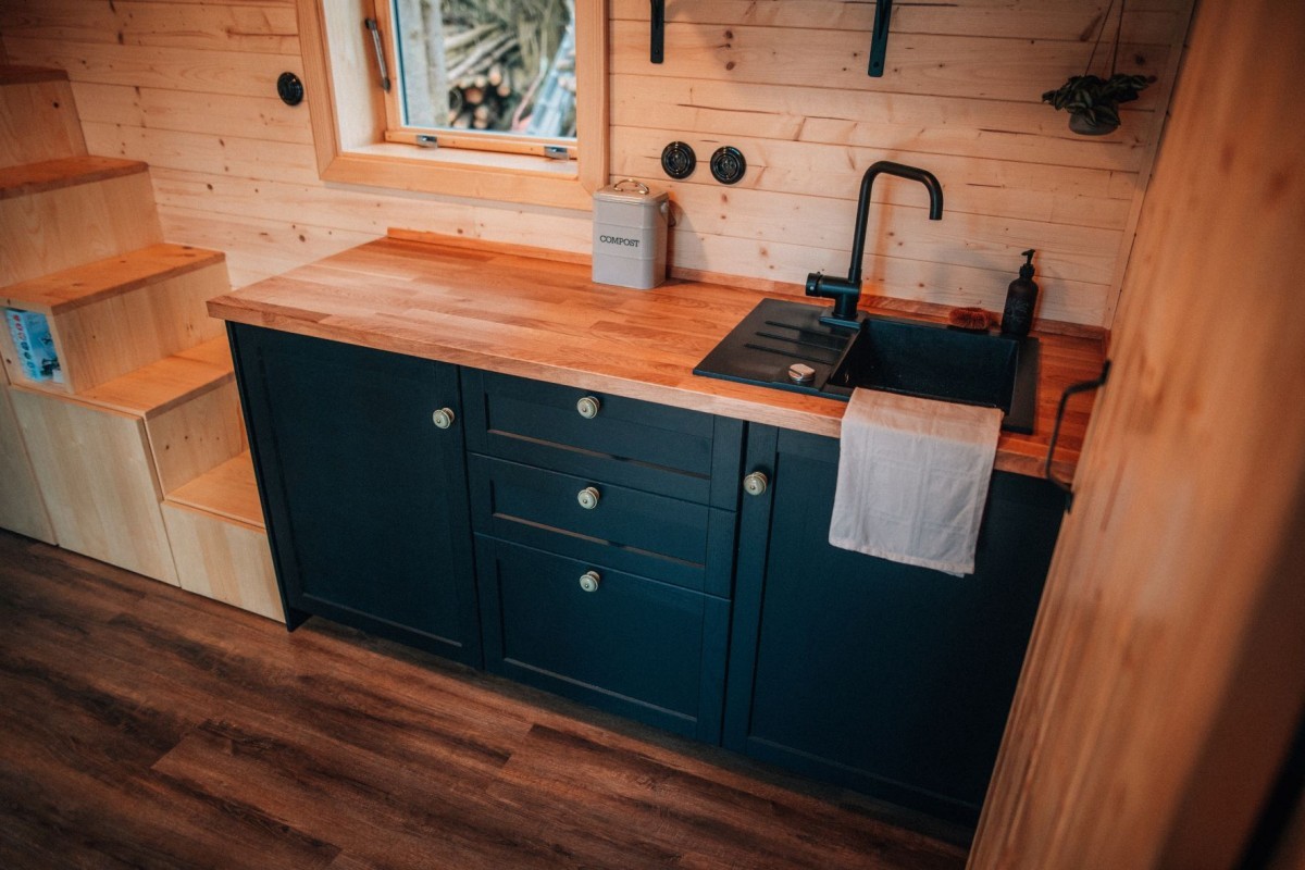 tiny house svépomocí