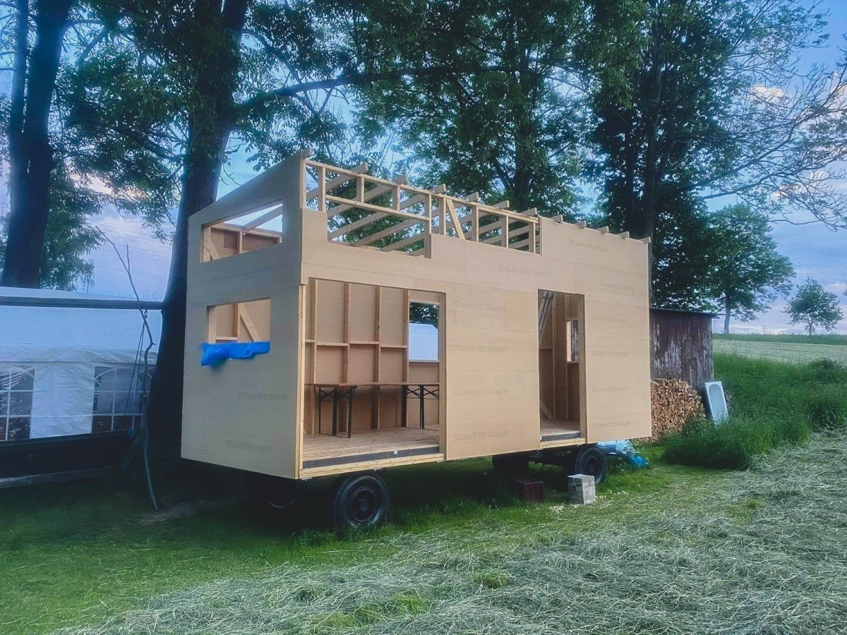 tiny house svépomocí