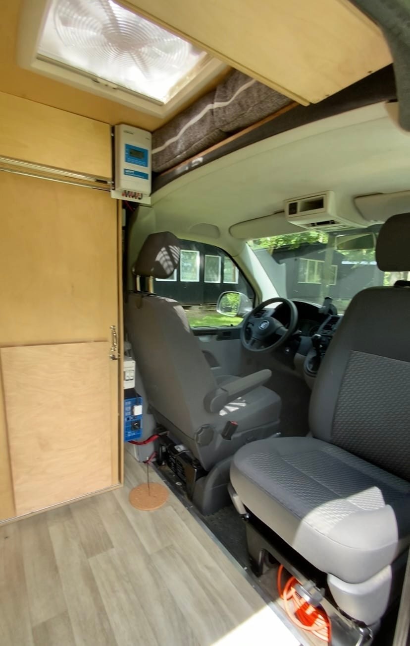 přestavba dodávky na obytné auto