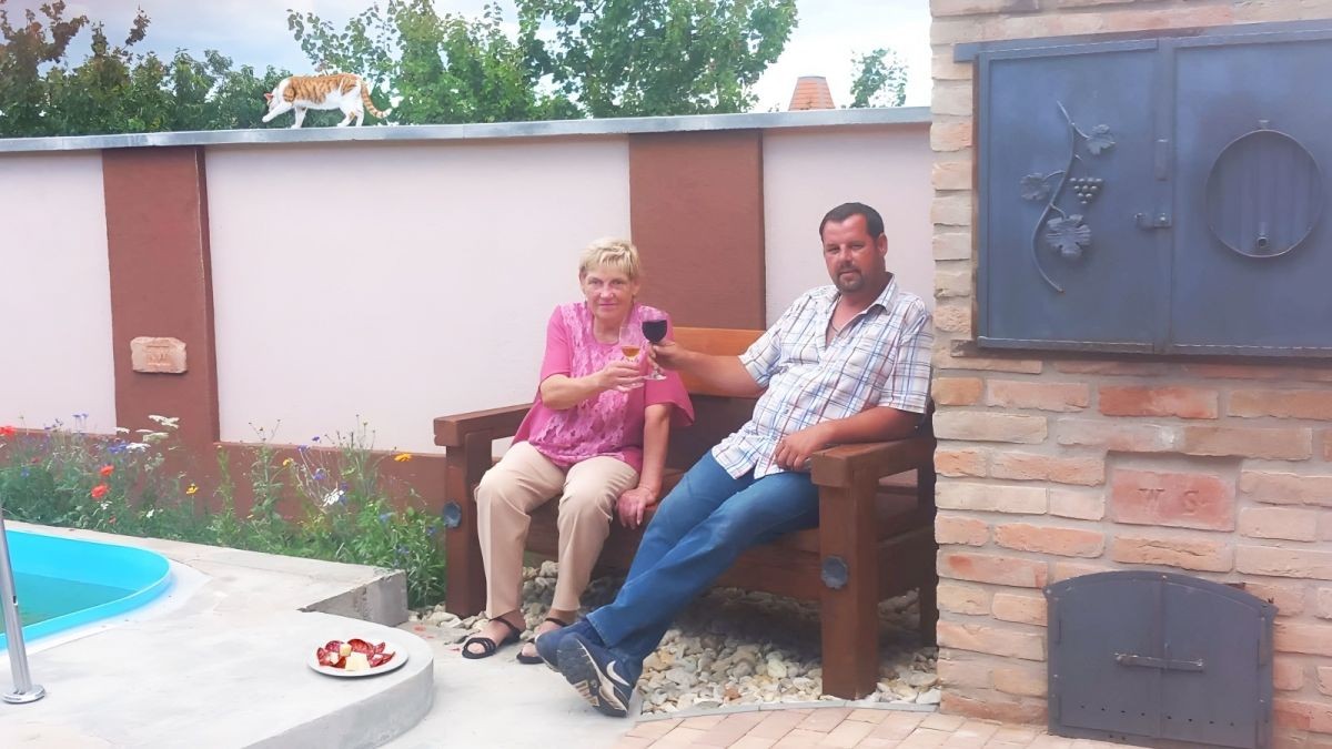 Martin s maminkou a přáteli stvořil zahradu snů.