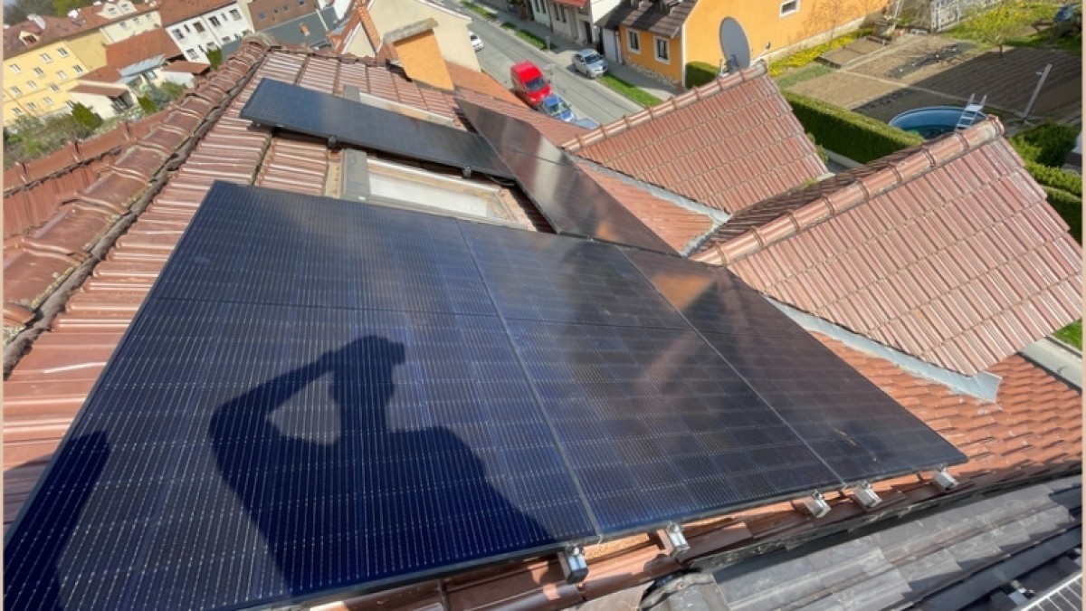 Fotovoltaika v domě s 2 tepelnými čerpadly 