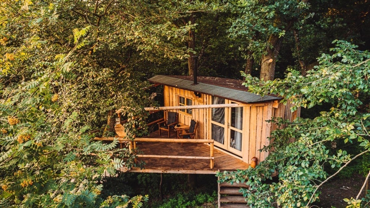 Vše o glampingu na jednom místě