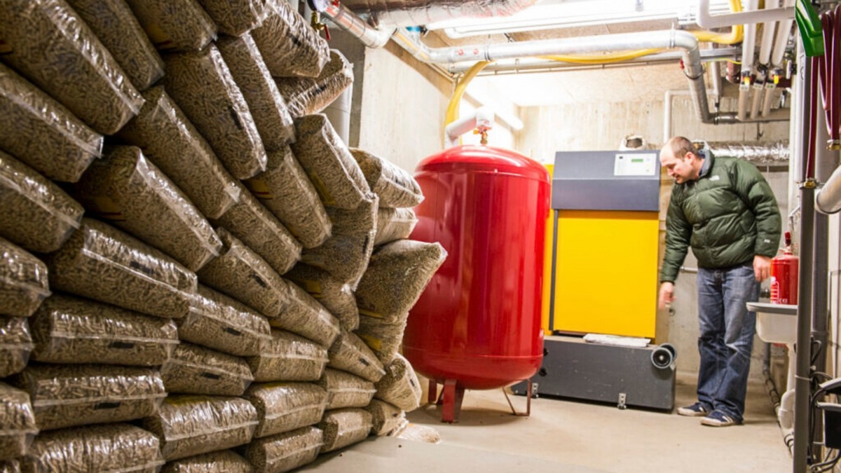 Pelety dosáhly svého cenového minima za poslední dva roky