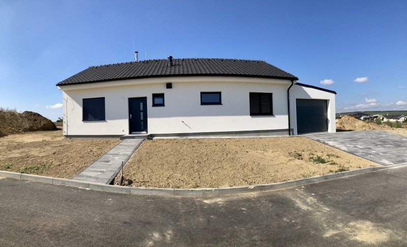 Středně velký bungalov pro rodinu