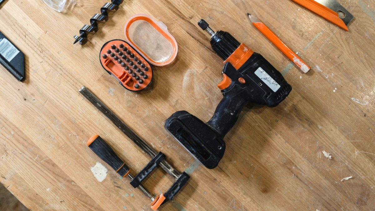 Jak uskladnit akumulátory, aby se vám přes zimu zbytečně nezničily?