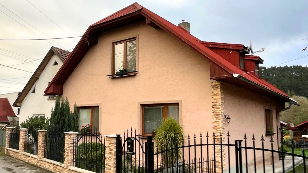 Manželé se těšili do nového domečku. Místo toho se ocitli ve vleklém sporu