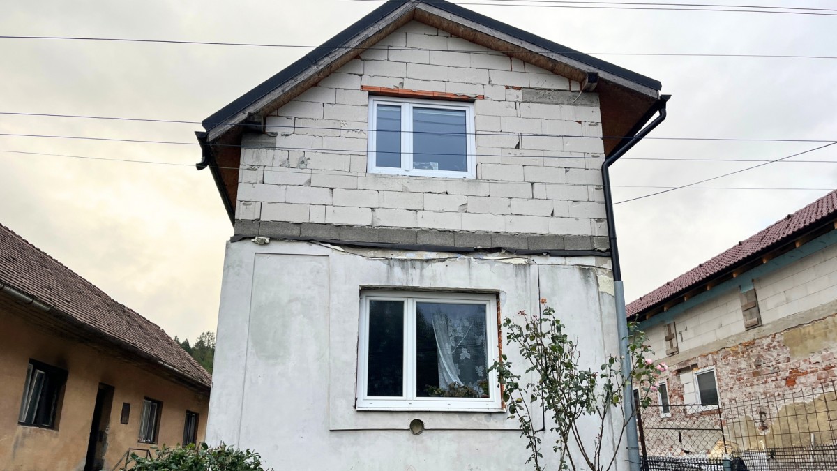 Manželé si mysleli, že přeložku zaplatí distributor. Nakonec za ni zaplatili statisíce sami