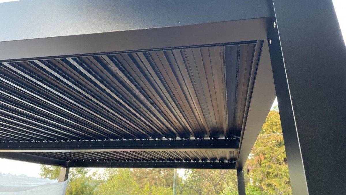 Za pergolu nemusíte platit čtvrt milionu. Existuje řešení za zlomek ceny