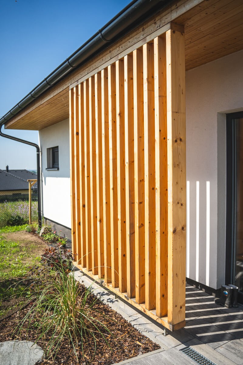 Moderní bungalov do obdélníku
