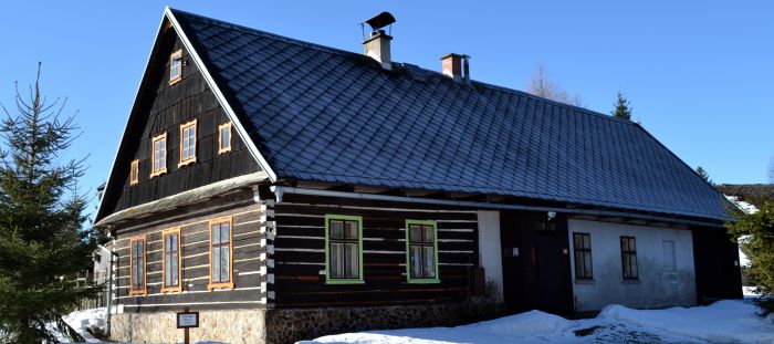 roubenka se zahradou