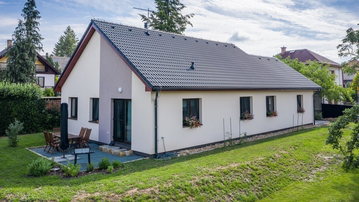 Za 5 měsíců se stěhovali do vlastního