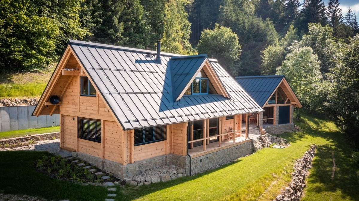 Nákladná základová konstrukce