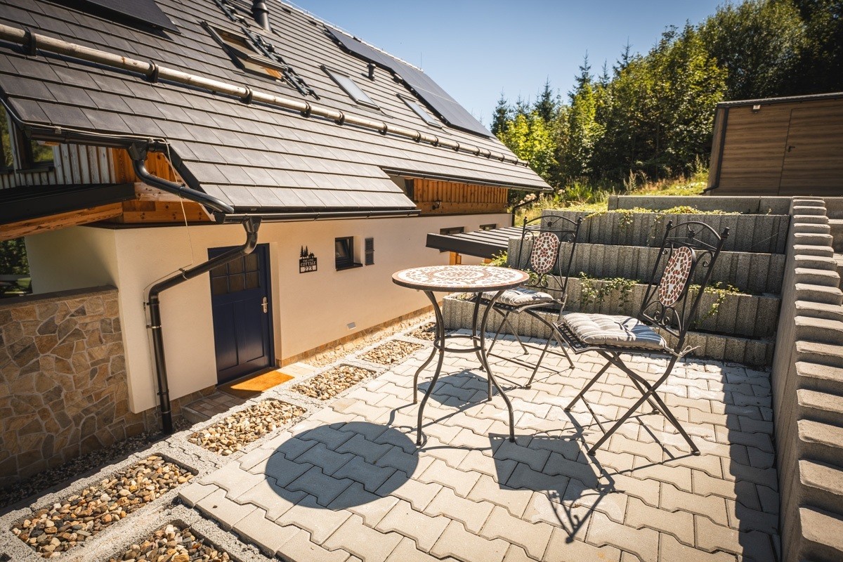 Moderní dřevostavba v Krušných horách