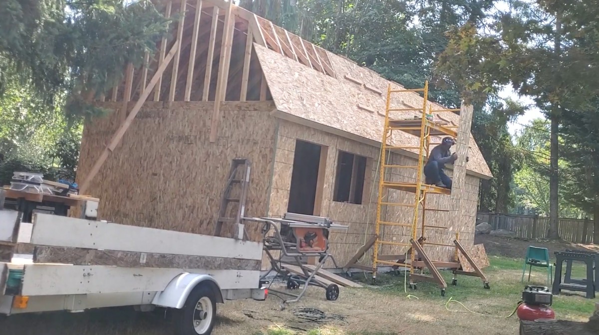 Stavba domácí kůlny od základu