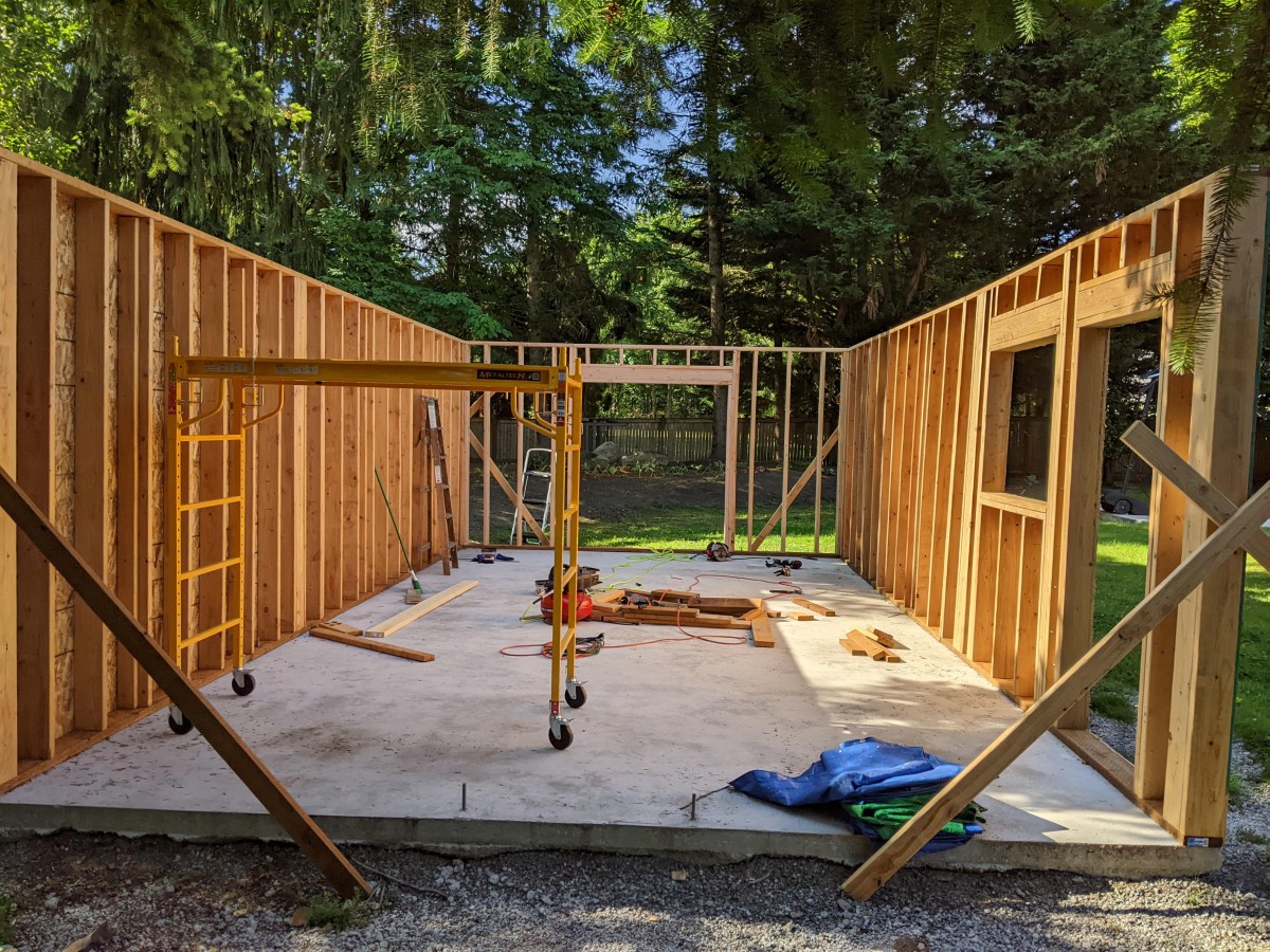 Stavba domácí kůlny od základu